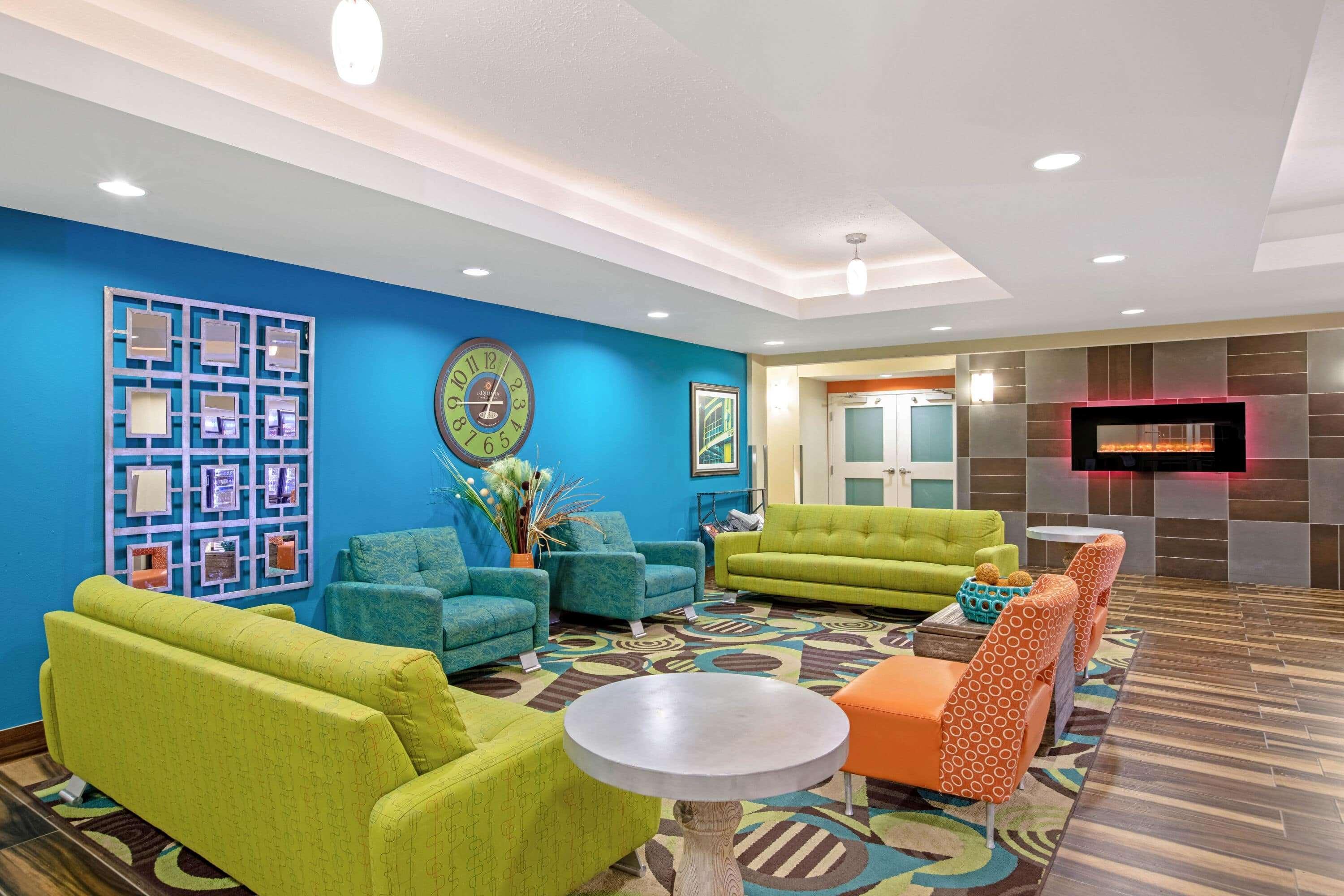 La Quinta By Wyndham Grand Forks Hotel Exterior photo